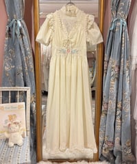 70s vintage lace-up flower embroidered no sleeve dress