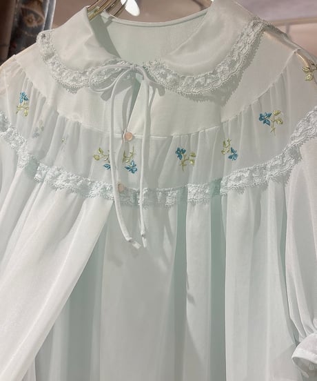 60s vintage blue flower embroidered gown tops