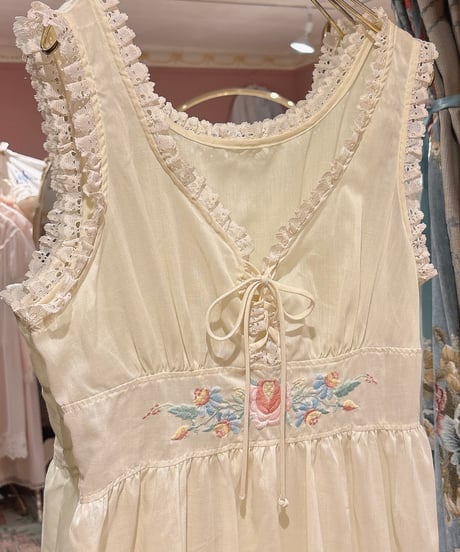 70s vintage lace-up flower embroidered no sleeve dress