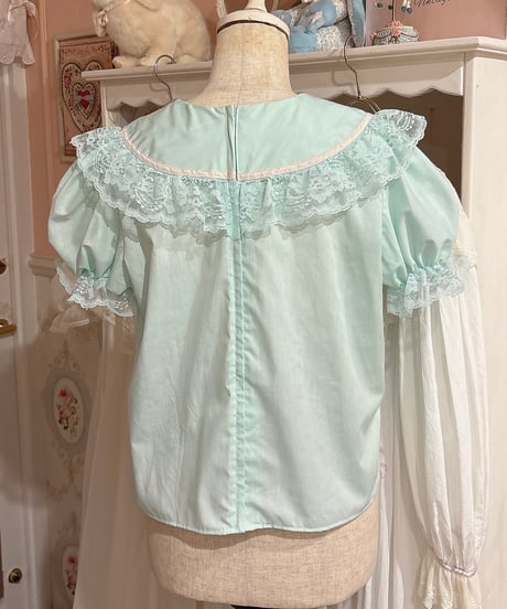 70s vintage mint green lace blouse