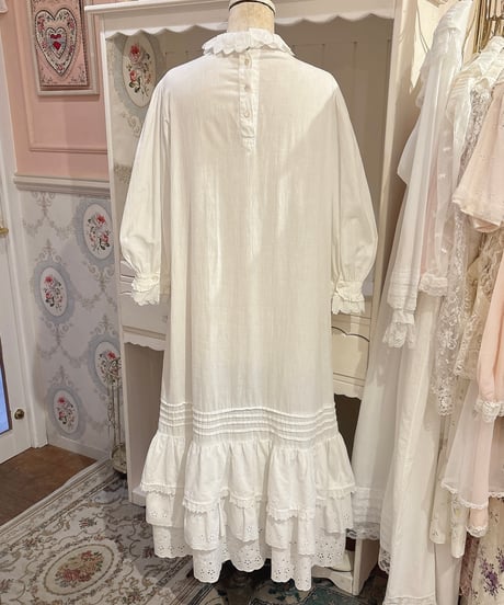 70s vintage flower embroidered white lace dress