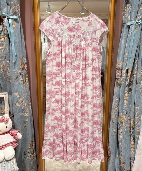 Toile de Jouy sleeve dress