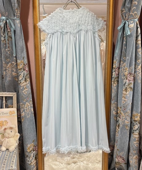 60s vintage no sleeve frill gown dress