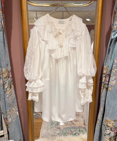 ヴィンテージ ワンピース hardys web shop items🩰 こちらの2点をweb shopに掲載致しました