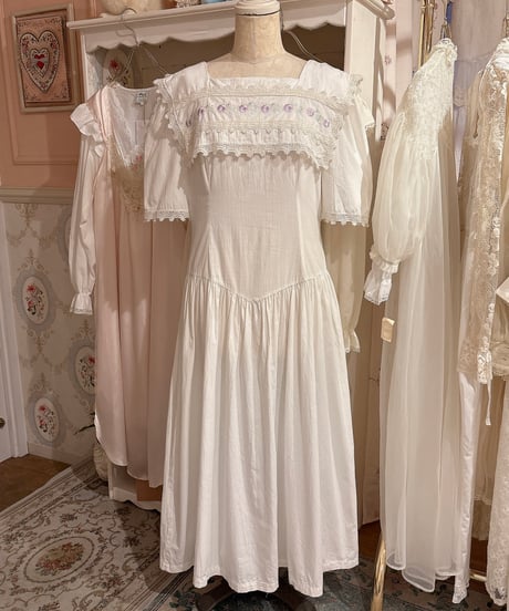 70s vintage flower embroidered sailor collar dress
