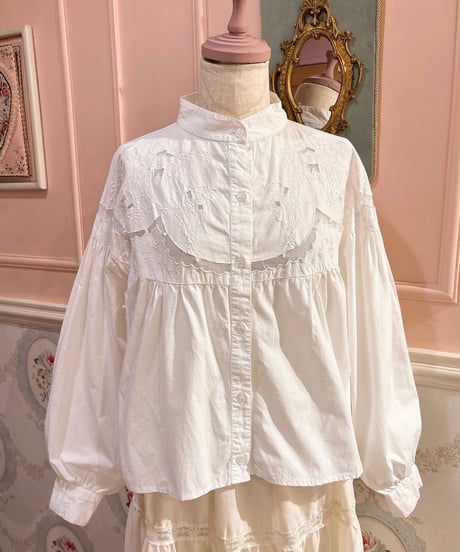 80s vintage flower embroidered gather cotton blouse