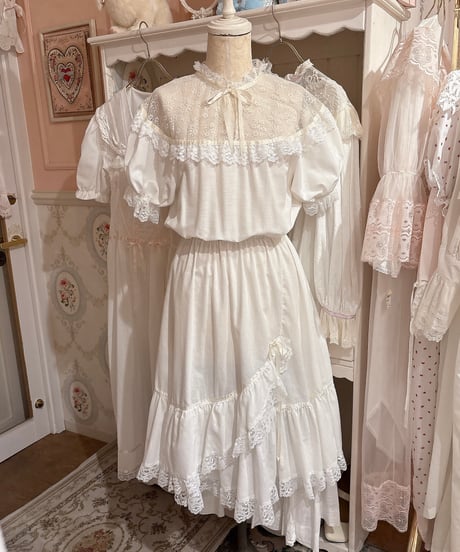 70s vintage satin ribbon lace dress