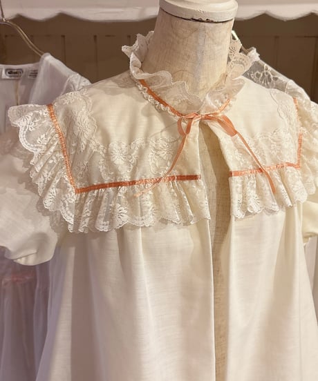 70s vintage satin ribbon&lace gown tops