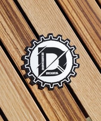 "D"ステッカー