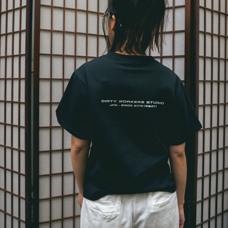 dws 10years tシャツ ブルー DWS 10YEARS GLOW IN THE DARK-PRINT TEE_WHITE※受注