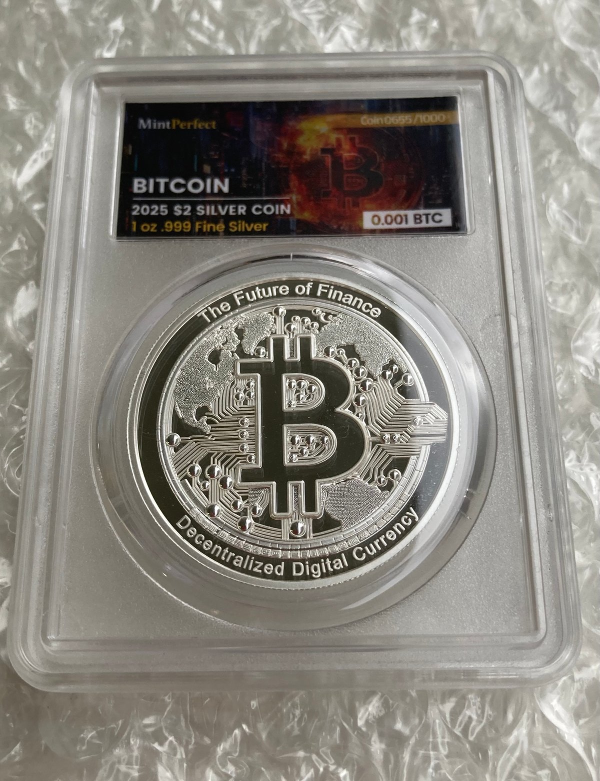 0.001BTCが内蔵】ビットコイン モチーフ ミントパーフェクトスラブ入り 