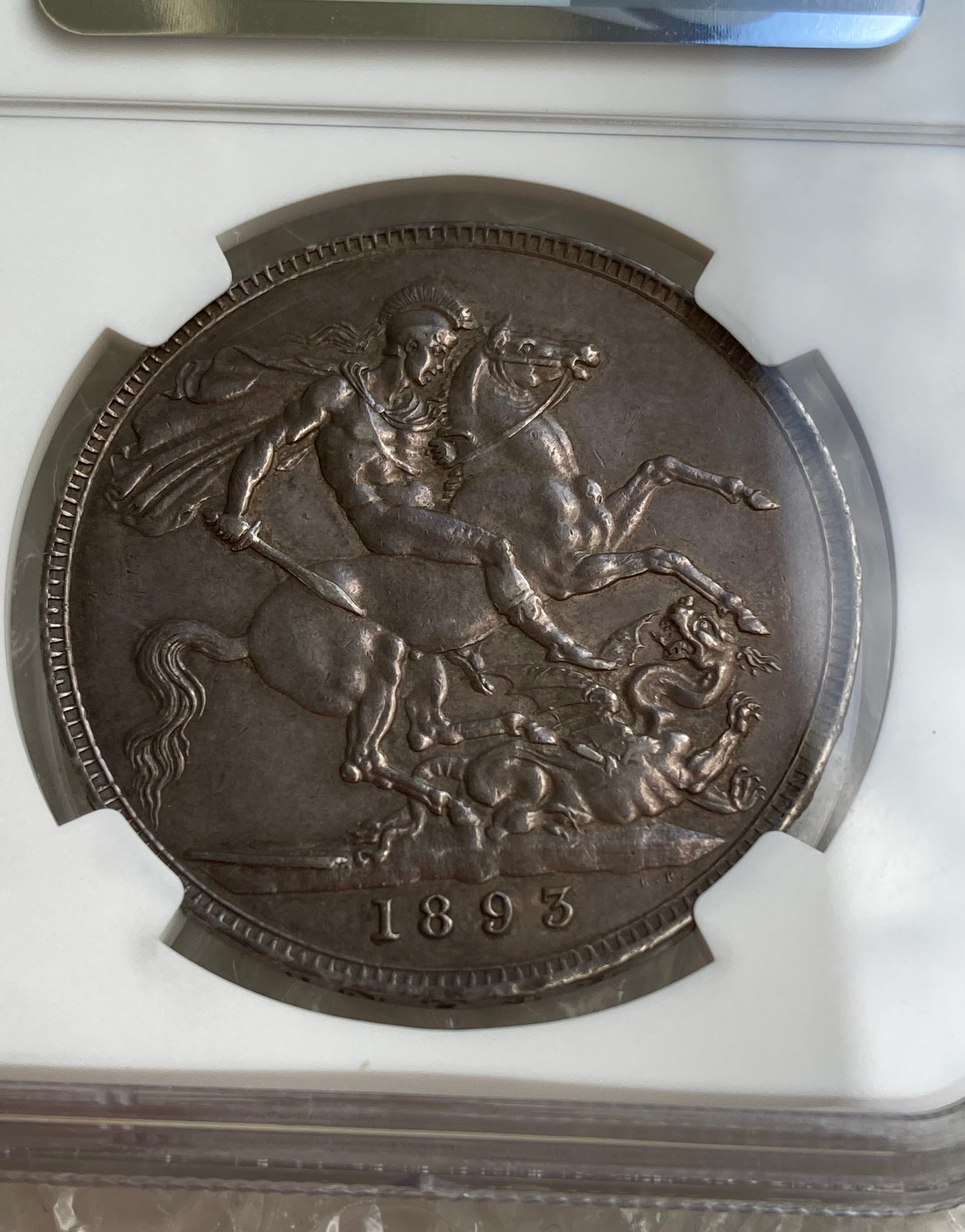 1893年LⅥ クラウン銀貨 ヴィクトリア女王 ヴェールヘッド NGC鑑定AU