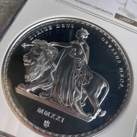 【1kg銀貨・NGC69鑑定FDI・マスターピース版】ウナとライオン ウィリアム・ワイオンデザイン 2021年 セントヘレナ 1キログラム銀貨 シルバープルーフコイン