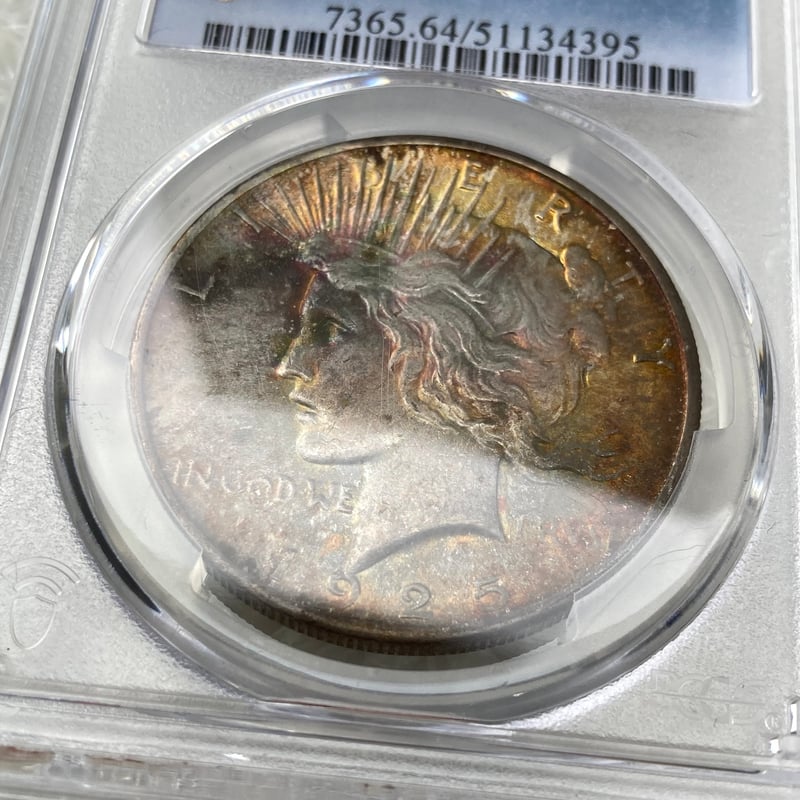 鮮やかなレインボートーン・両面 PCGS鑑定MS64 1925年 ピースダラー