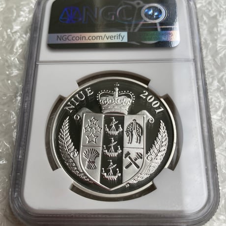 2枚の最高鑑定TopPop!! NGC鑑定PF70 ニウエ 2001年 ポケモン ピカチュウ 10ドル銀貨 シルバー プルーフコイン ※ポケカ・トレカではない
