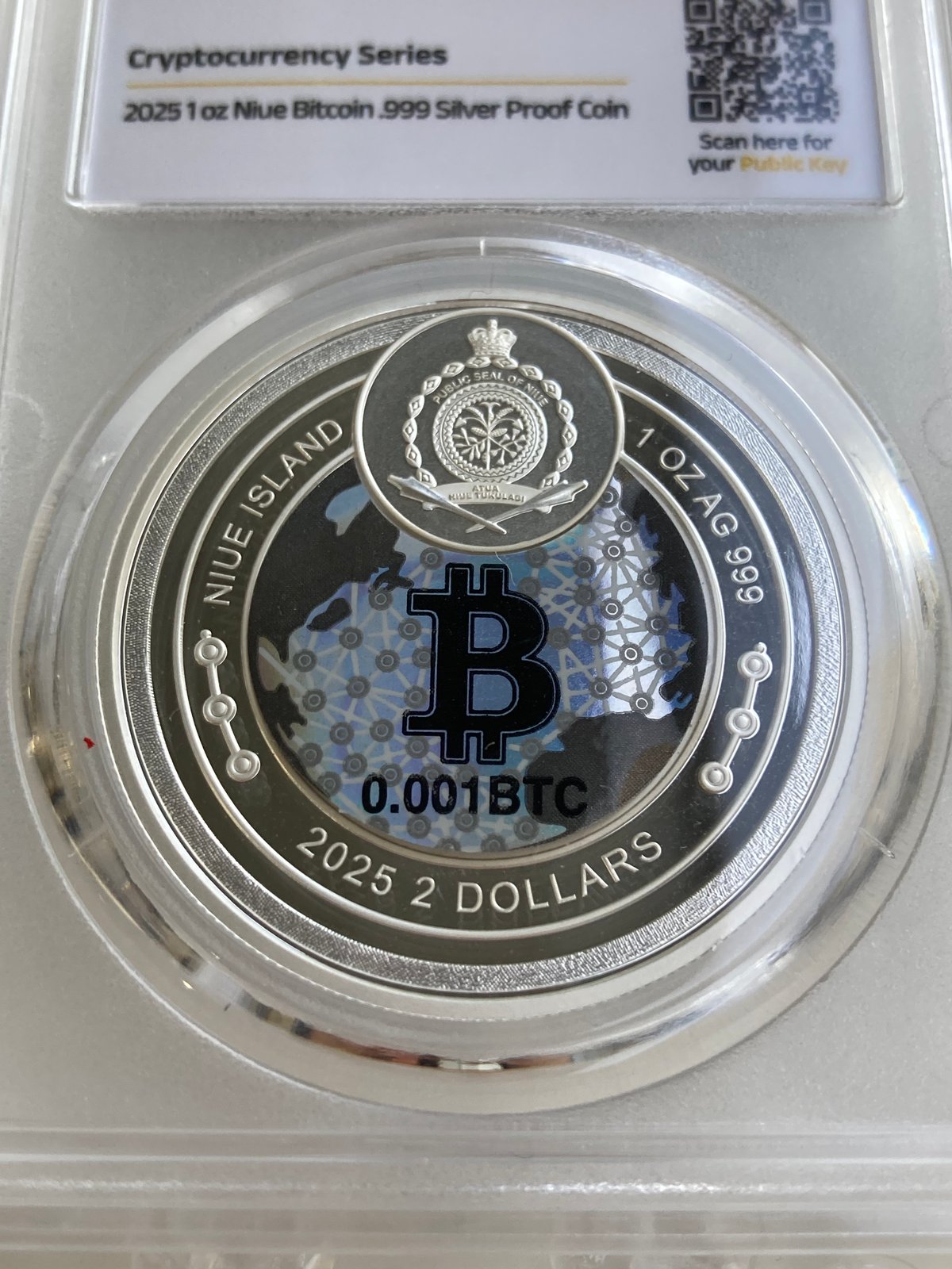 0.001BTCが内蔵!!】 ビットコイン モチーフ ミントパーフェクト