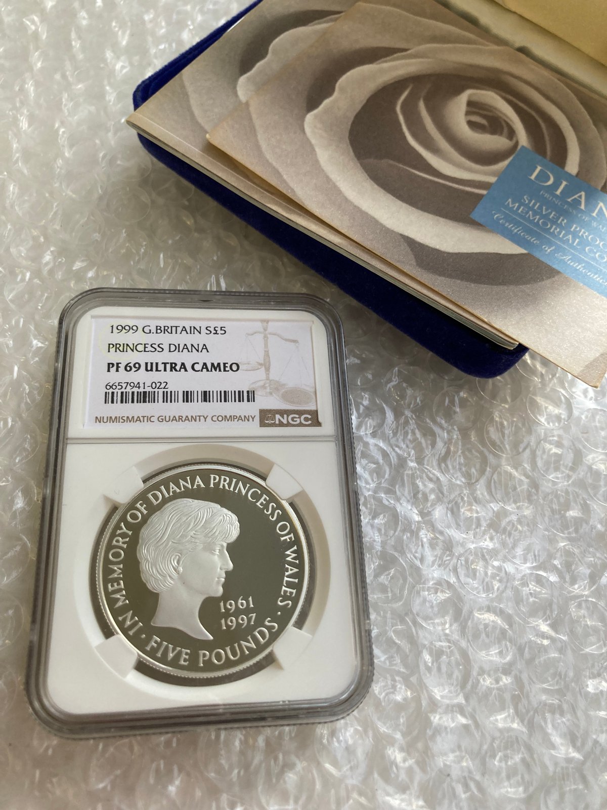 NGC鑑定PF69UC 1999年 イギリス ダイアナ妃追悼祈念 5ポンド銀貨