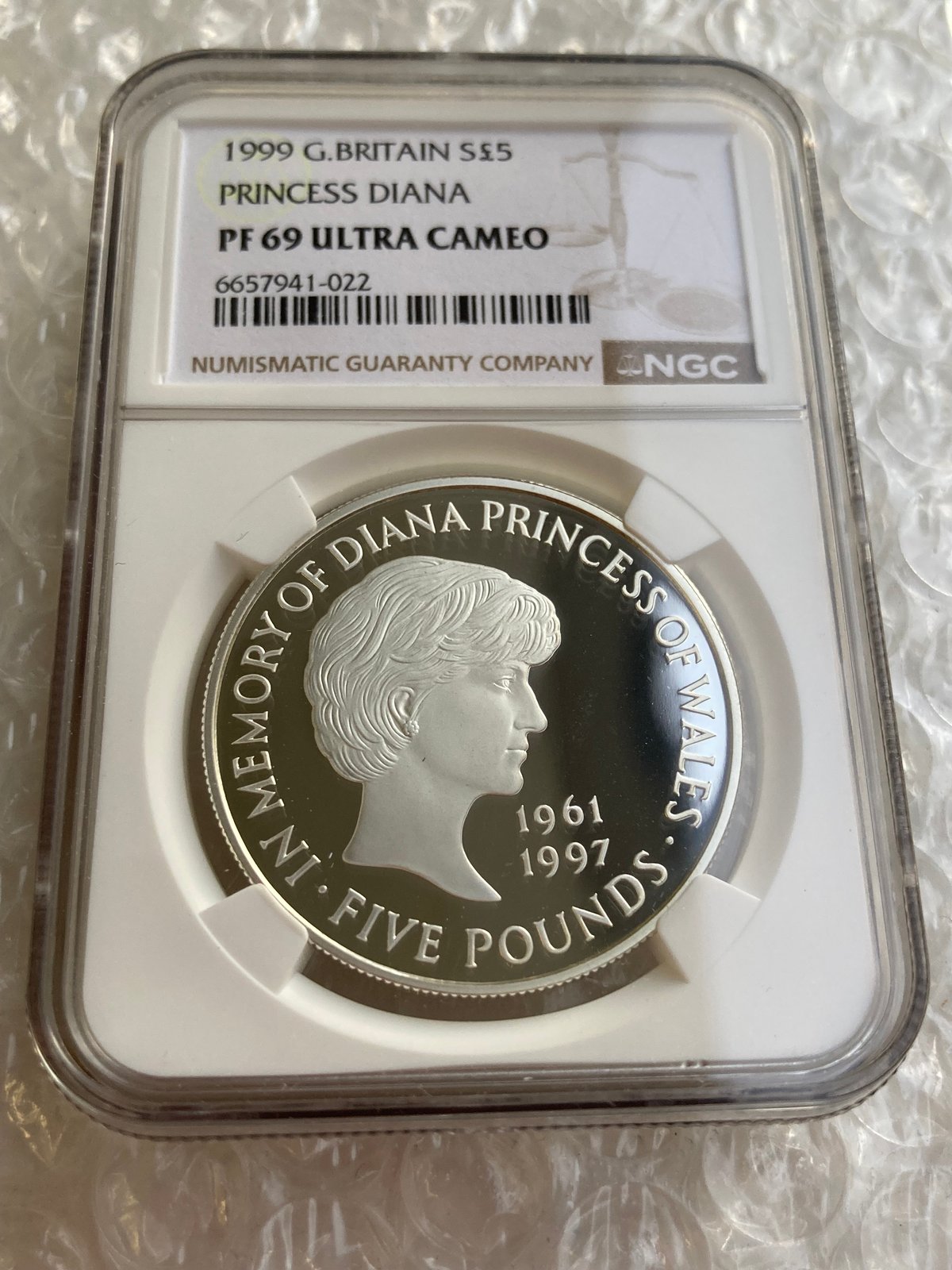 NGC鑑定PF69UC 1999年 イギリス ダイアナ妃追悼祈念 5ポンド銀貨