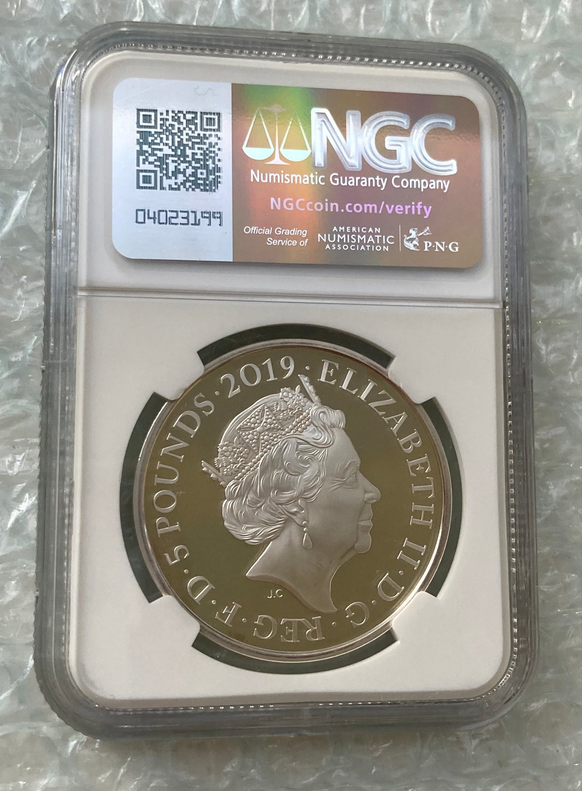 2019 ヴィクトリア女王生誕200周年 £5 銀貨 NGC PF70UC FR 2019 ヴィクトリア女王生誕200周年 £5 銀貨 NGC PF70UC FR - メルカリ