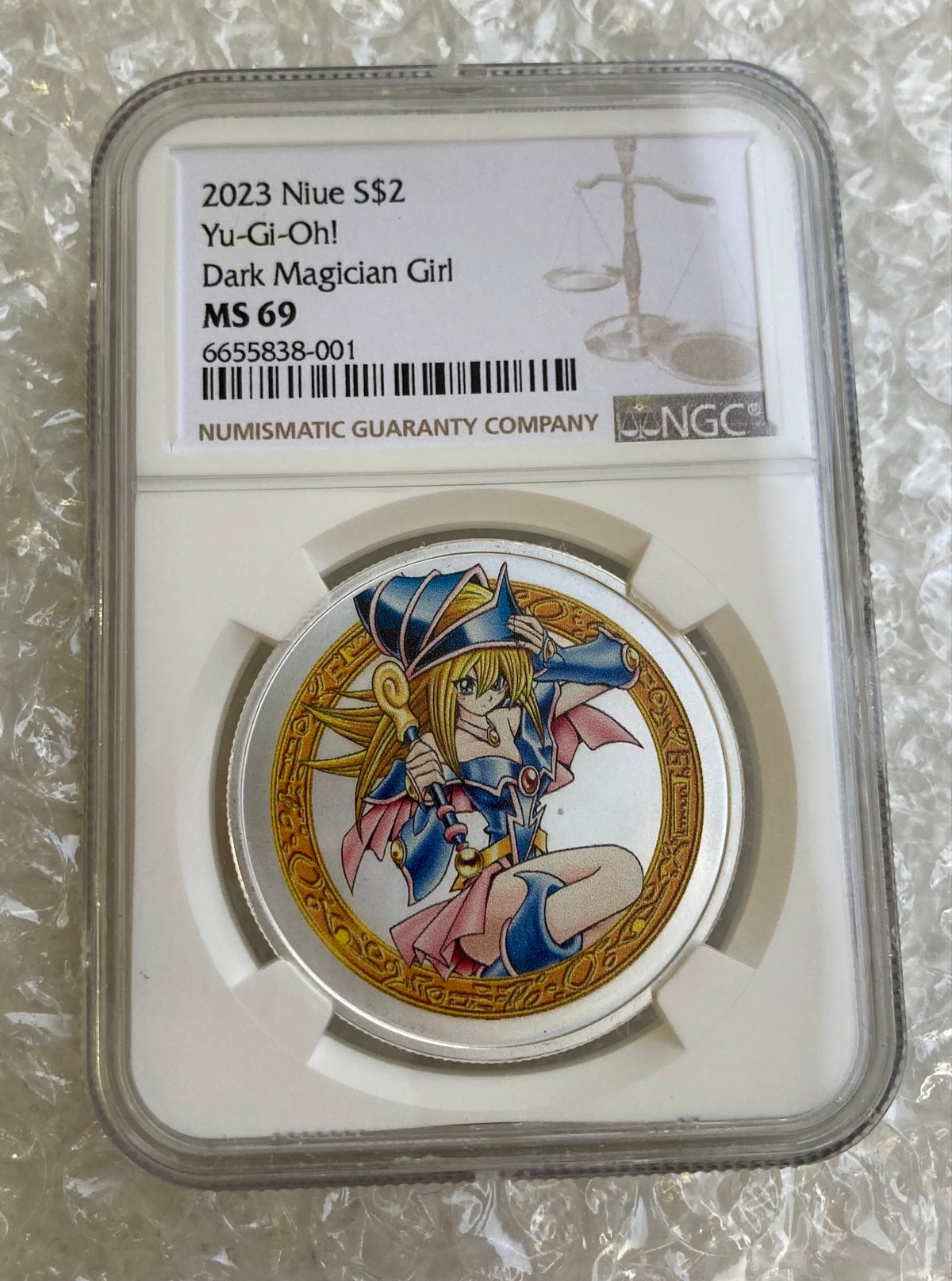 遊戯王　ブラックマジシャンガール　銀貨　ニウエ　ダークマジシャンガール 25周年記念版】 遊戯王 ダーク（ブラック）・マジシャン・ガール