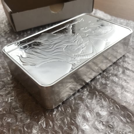 【100オンス(3kg超)・シルバーバー】2021 ロイヤルミント ウナとライオン 100oz 銀棒 銀板  インゴット 英国 イギリス Royal Mint Una Lion silver bar