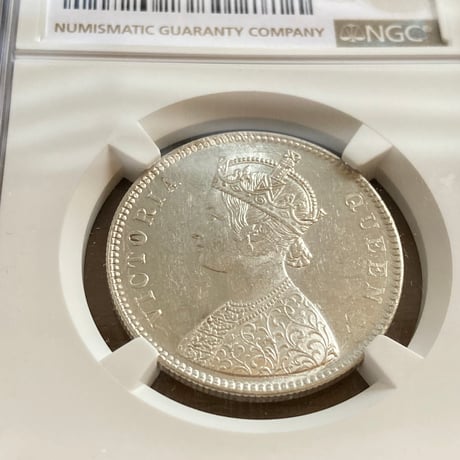 【QUEEN刻印碑文 】NGC鑑定MS62 英領インド 1ルピー銀貨 ヴィクトリア女王 皇帝 シルバーコイン 1862年(B)ボンベイミント アンティークコイン
