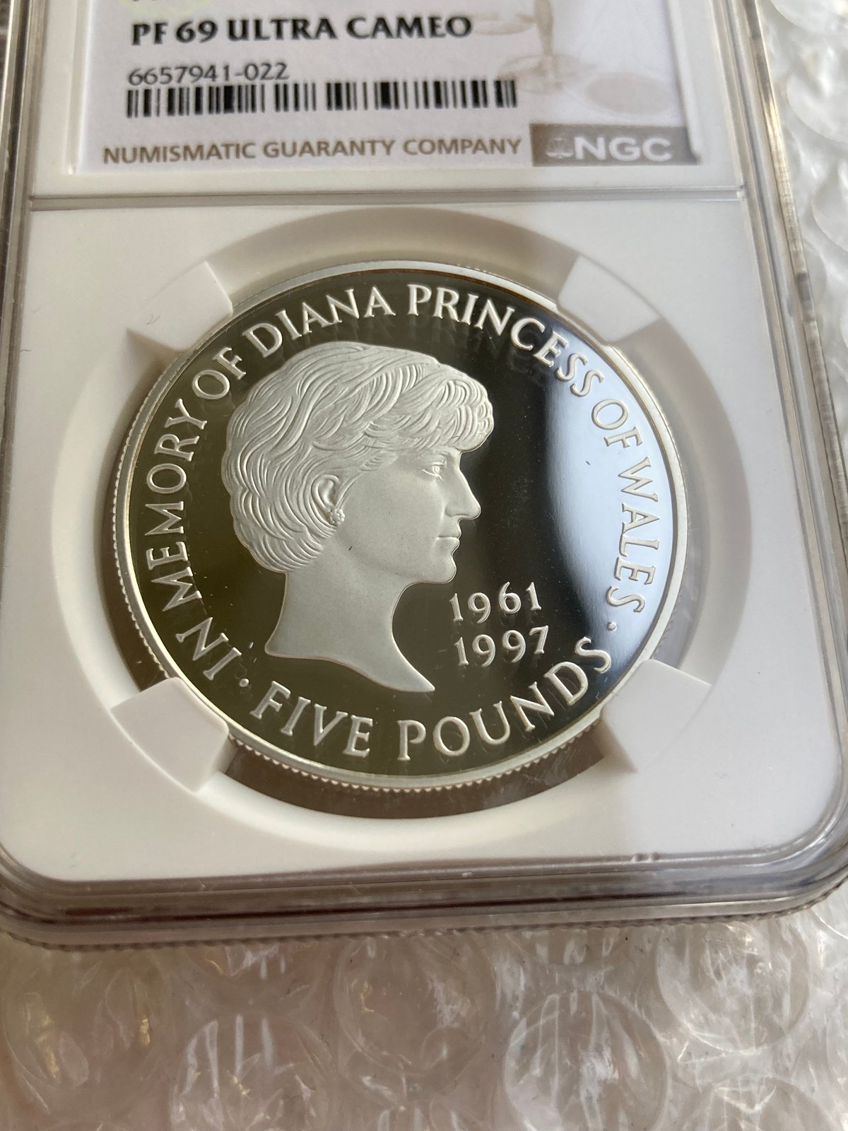 NGC鑑定PF69UC 1999年 イギリス ダイアナ妃追悼祈念 5ポンド銀貨