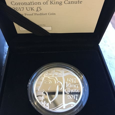 【ピエフォー版】英国 2017 キングクヌート 戴冠1000周年 5ポンド銀貨・プルーフコイン イギリス ロイヤルミント シルバー 箱ケースあり