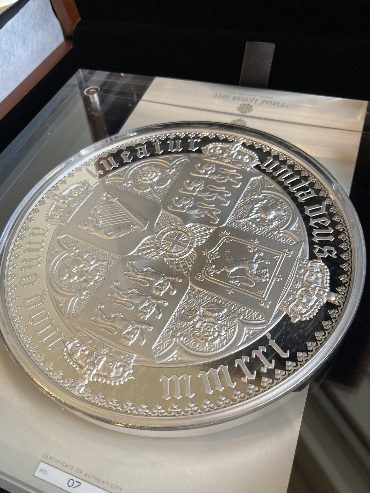 美しき ゴチッククラウン シールド 2021年 2オンス 銀貨 PF70