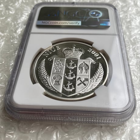 2枚の最高鑑定TopPop!! NGC鑑定PF70 ニウエ 2001年 ポケモン ピカチュウ 10ドル銀貨 シルバー プルーフコイン ※ポケカ・トレカではない