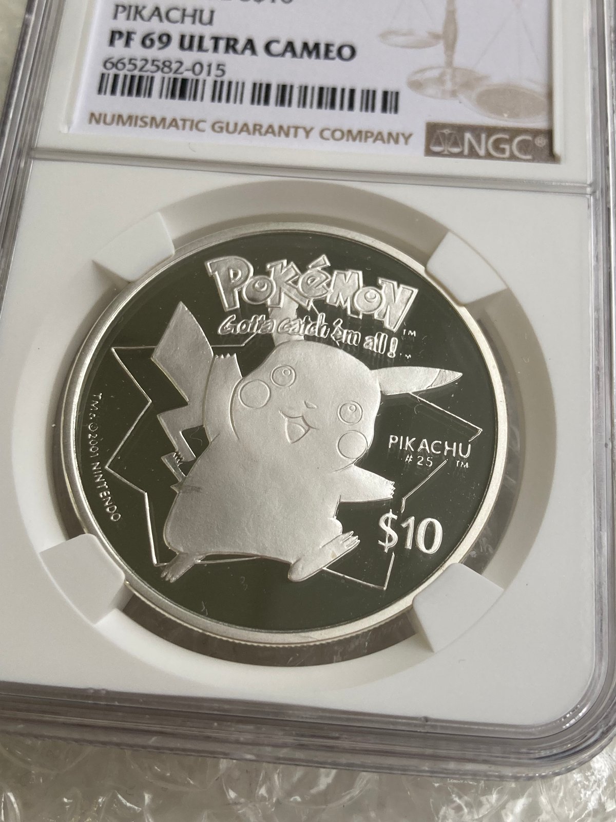 NGC鑑定PF69】ニウエ 2001年 ポケモン ピカチュウ 10ドル銀貨 NGC鑑定PF69】ニウエ 2001年 ポケモン ピカチュウ 10ドル銀貨