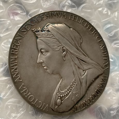 【究極のトーン】 1897年 ヴィクトリア女王 ダイヤモンドジュビリー 銀 アンティーク シルバーメダル ヤングヘッド Queen Victoria Silver Medal ×アンティークコイン