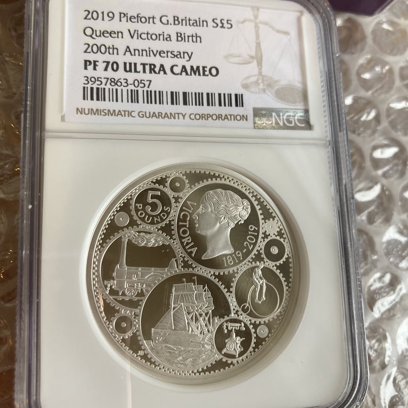 ヴィクトリア女王 生誕200年記念 2019 銀貨 5ポンド NGC PF70