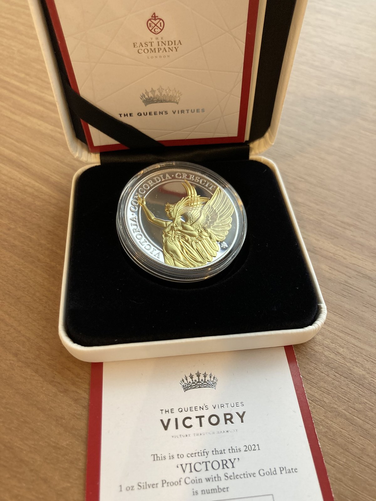 金メッキ版 セントヘレナ 2021 女王の美徳シリーズ 勝利 1オンス銀貨