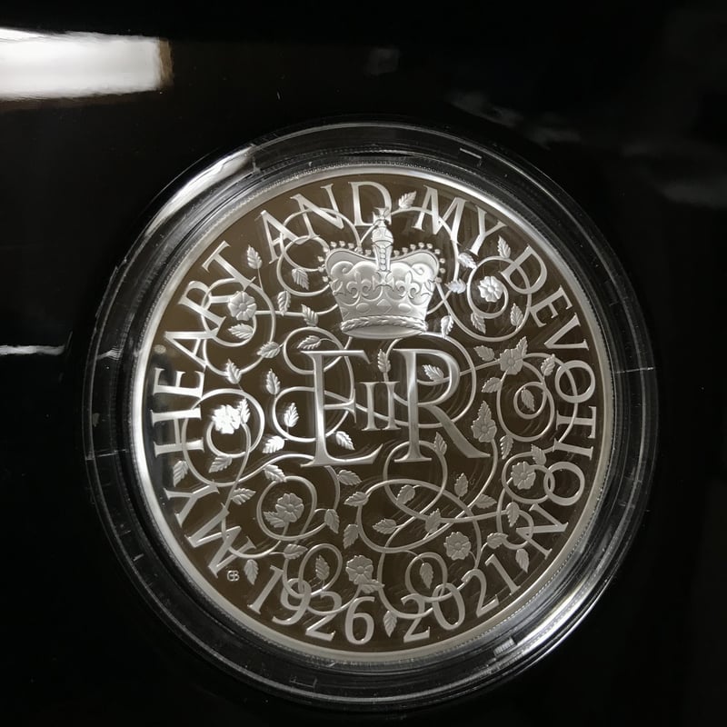 2021年 エリザベス女王 ゴシックシルバー プルーフ£5 (1枚のみ) 5オンス銀貨 2021年 イギリス エリザベス女王 クイーン 生誕95周年記念