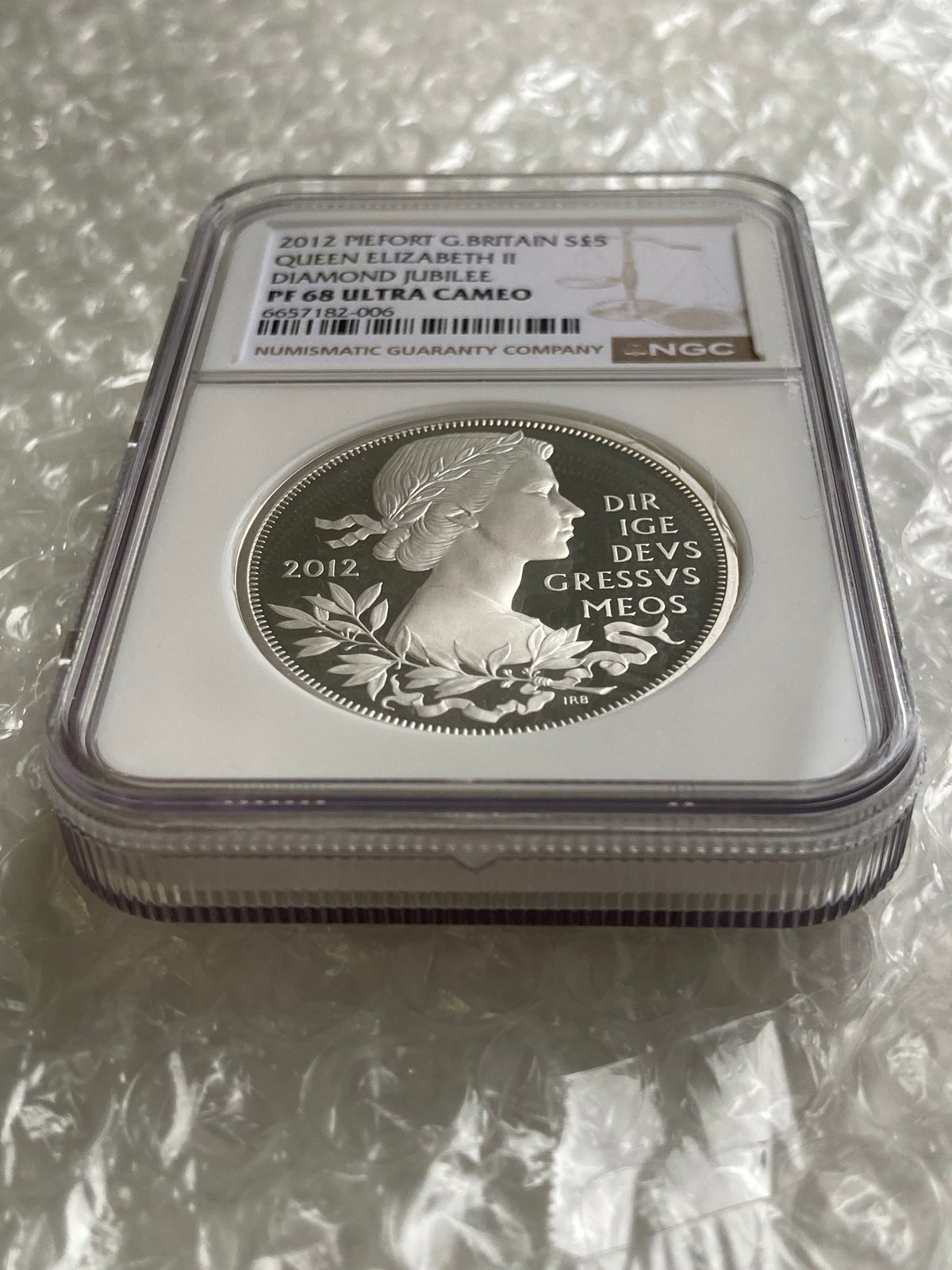 ピエフォー版 NGC鑑定PF68 ダイヤモンドジュビリー 2012年 エリザベス