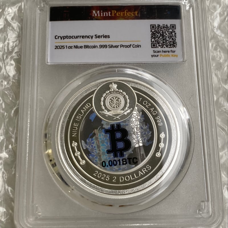 0.001BTCが内蔵】ビットコイン モチーフ ミントパーフェクトスラブ入り