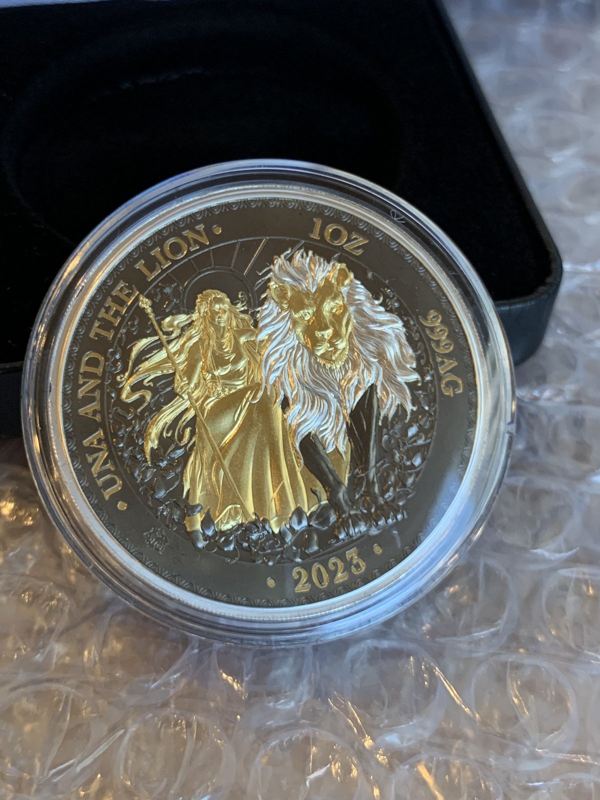 2022年  ウナとライオン銀貨 ブラックルテニウム加工 1オンス 本物保証♪ 発行枚数50枚】ウナとライオン 2022年版 ブラックルテニウム仕様