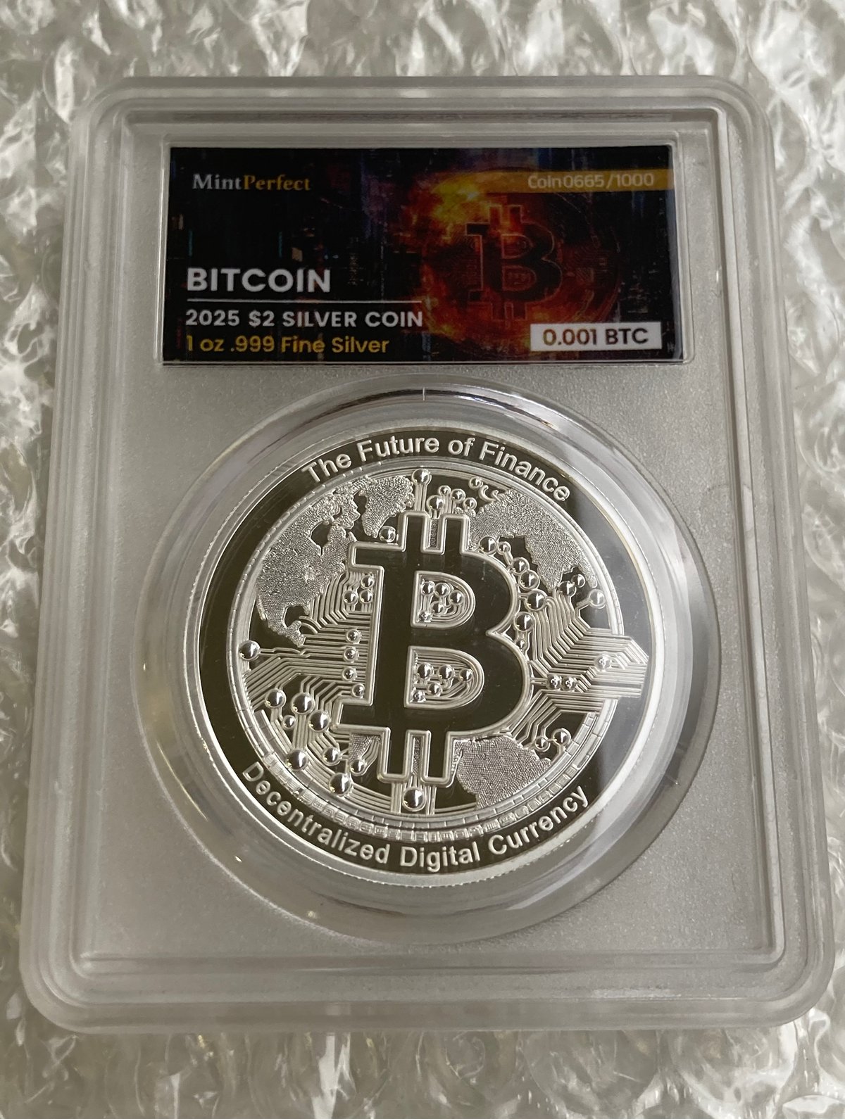 0.001BTCが内蔵】ビットコイン モチーフ ミントパーフェクトスラブ入り