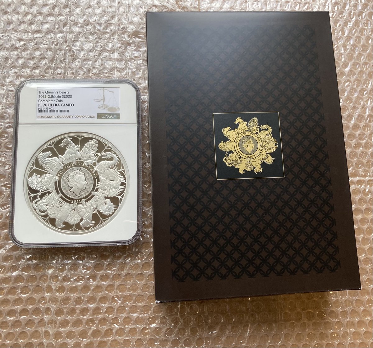 1kg銀貨・NGC70鑑定】2021 クイーンズビースト コンプリーター版 1kg銀貨・NGC70鑑定】2021 クイーンズビースト コンプリーター版