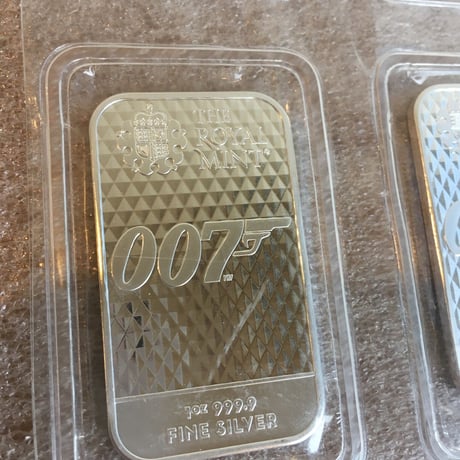 【第2弾・ダイヤモンドは永遠に】007 ロイヤルミント 1オンス 銀棒 シルバーバー 英国 イギリス造幣局 インゴット James Bond Royal Mint