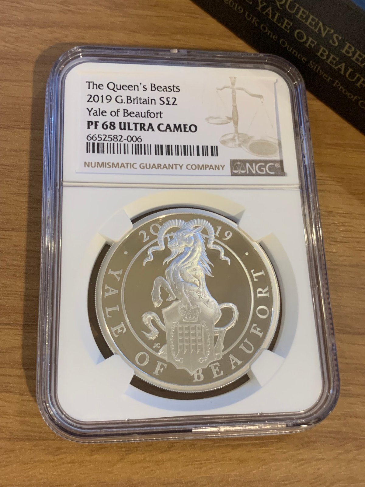 2021年 クイーンズビースト コイン エリザベス女王 NGC ロイヤルミント NGC鑑定PF68 ロイヤルミント クイーンズビースト 2021年