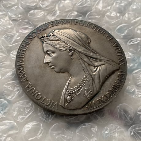 【究極のトーン】 1897年 ヴィクトリア女王 ダイヤモンドジュビリー 銀 アンティーク シルバーメダル ヤングヘッド Queen Victoria Silver Medal ×アンティークコイン