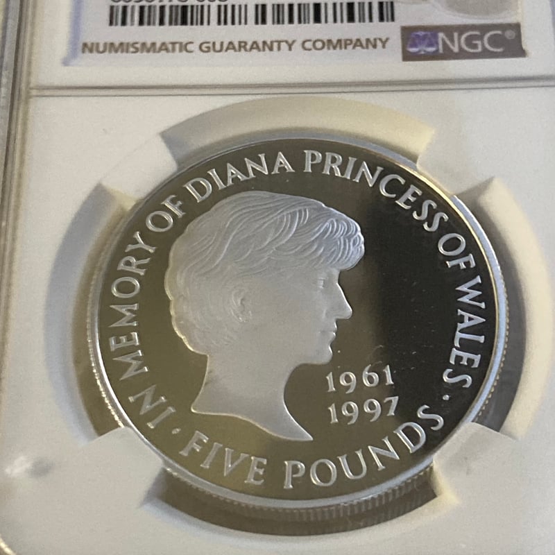 NGC鑑定PF69UC 1999年 イギリス ダイアナ妃追悼祈念 5ポンド銀貨  