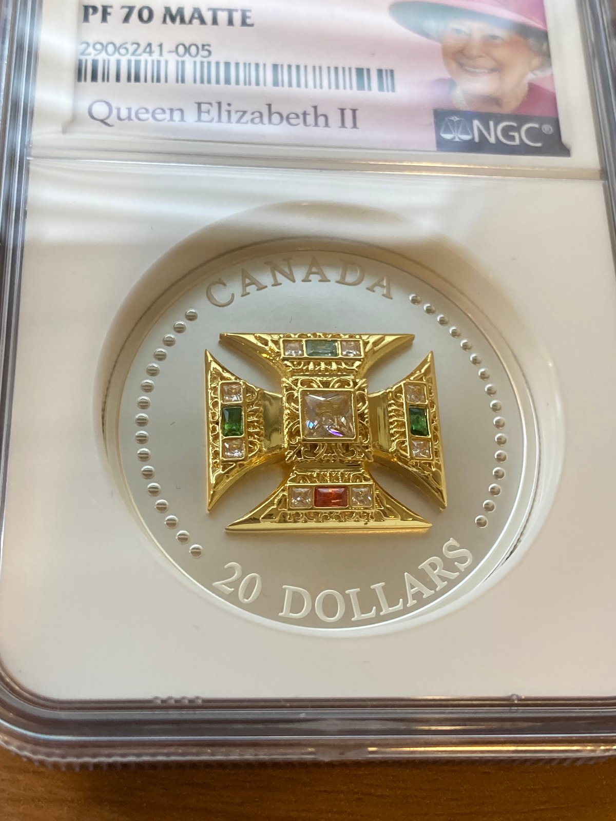 南アフリカ クルーガーランド銀貨 2021年 未開封ミントロール 保証書付き 南アフリカ クルーガーランド銀貨 2021年 未開封ミントロール