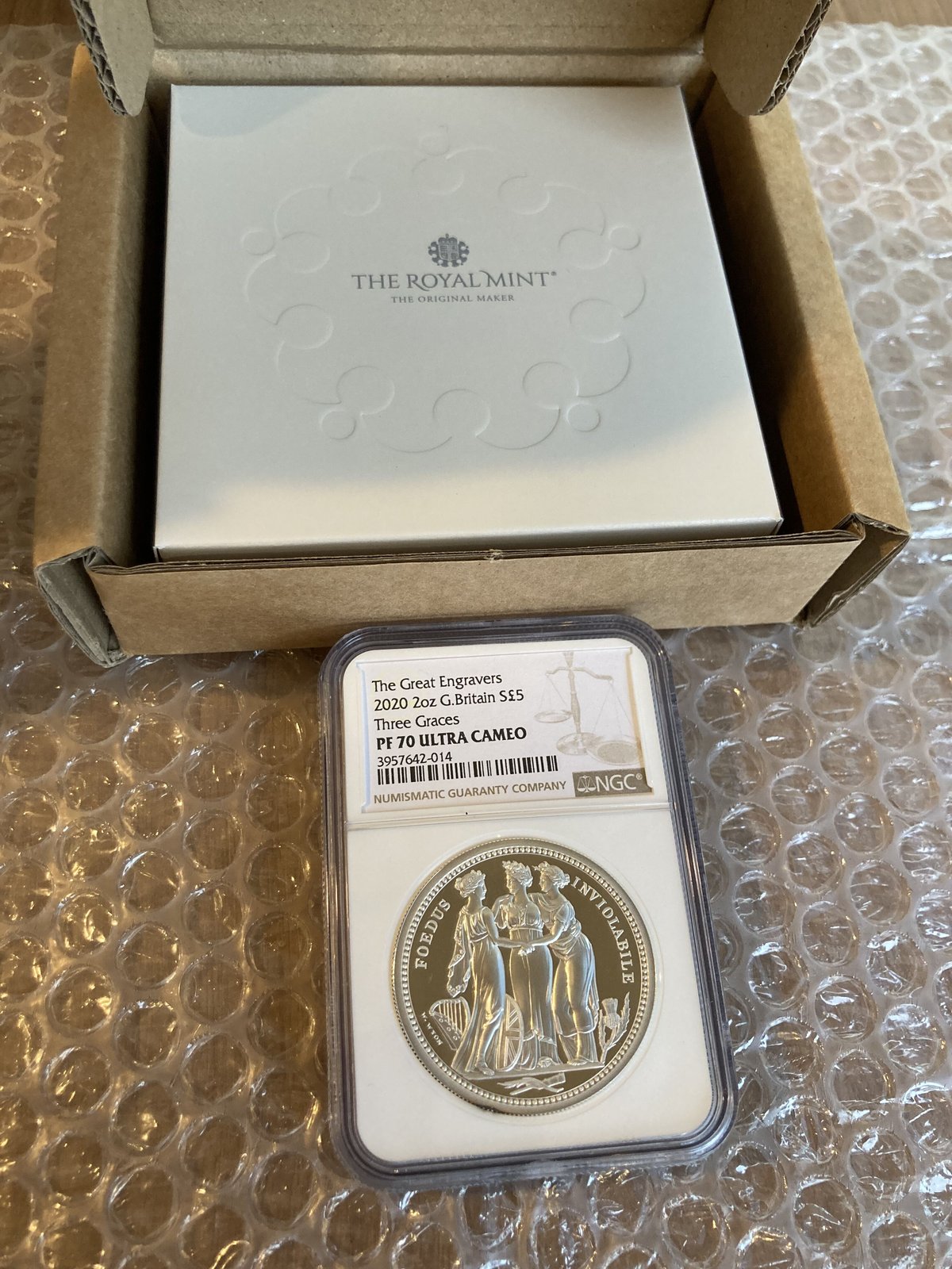 NGC鑑定PF70UC】ロイヤルミント 2020 スリーグレイセス 2オンス £5銀貨