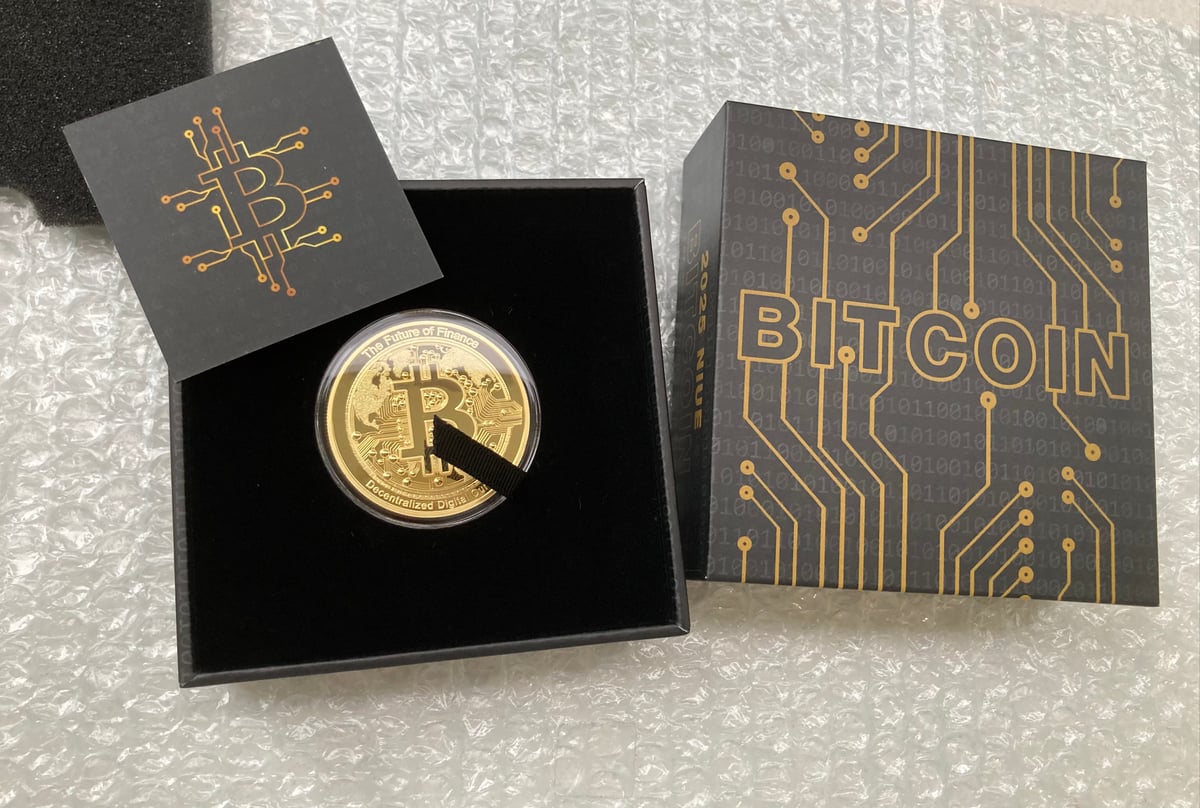 Gilt版 ビットコイン モチーフ 2025年 ニウエ国 2ドル 1オンス銀貨