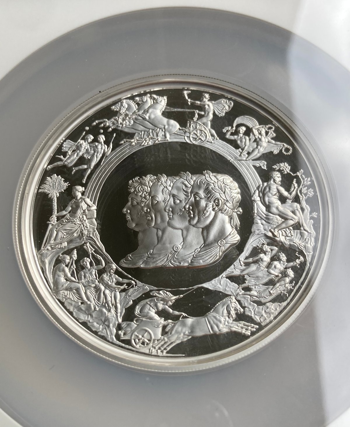 5oz・NGC鑑定PF69+FR ロイヤルミント ピストルッチ 2024年
