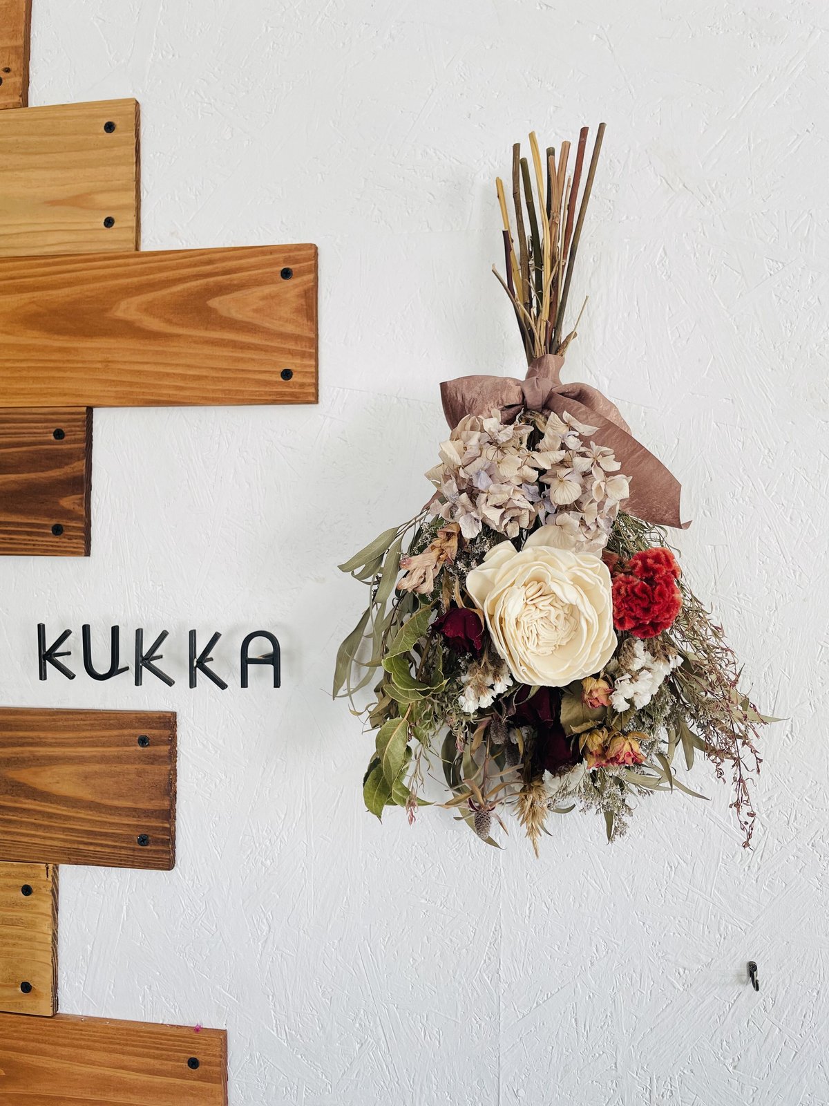 swag.001 冬の赤いスワッグ | kukka