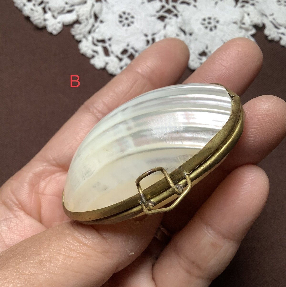 アンティーク雑貨　ブロンズ製　エンジェル　小物入れ　非常に高額品 アンティーク雑貨 ブロンズ製 エンジェル 小物入れ 非常に高額品